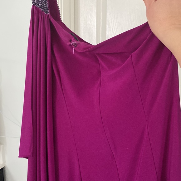 Women’s dress, beautiful and unique - Picture 4 of 4